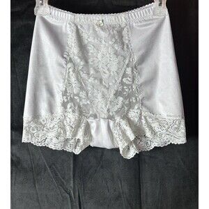 Shear Shapewear Womens Small Mid-Rise Butt-Lifting Shaper Panty White